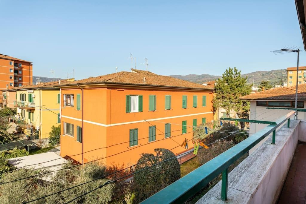 Chic Italian Escape - Casa Vacanze Lorusso Montecatini Terme Bagian luar foto