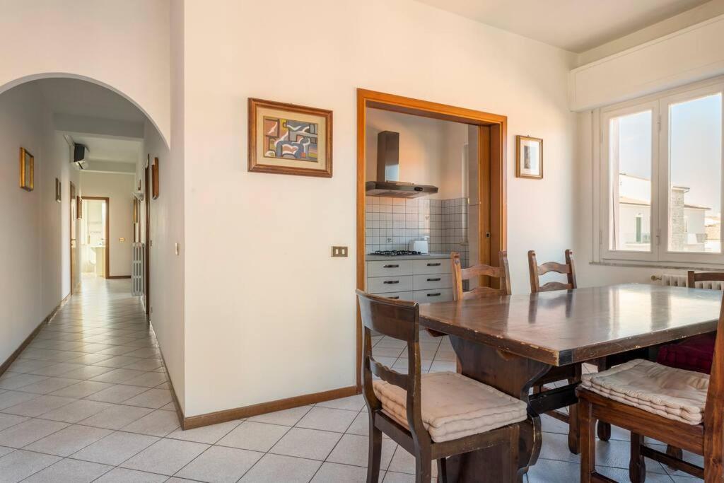 Chic Italian Escape - Casa Vacanze Lorusso Montecatini Terme Bagian luar foto