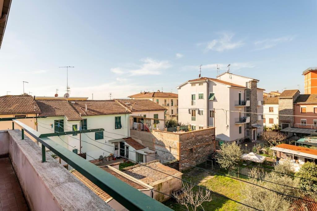 Chic Italian Escape - Casa Vacanze Lorusso Montecatini Terme Bagian luar foto